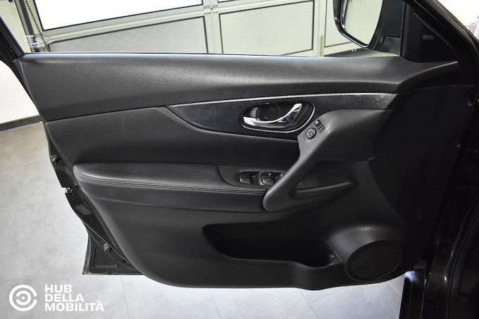 NISSAN X-Trail 1.6 dCi 4WD Tekna